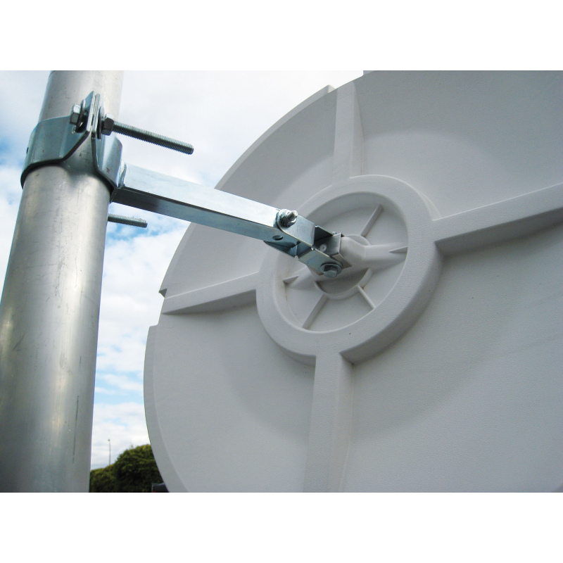 Vista trasera de un espejo de seguridad de 180º instalado