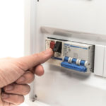 Bloqueo con minialdaba: Paso 1 interrumpir la corriente