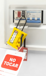 Bloqueo con minialdaba: Paso 6 añadir los elementos de bloqueo e identificación necesarios