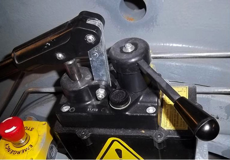 Rotores de parque eólico antes de ser bloqueado, en la posición de 45º